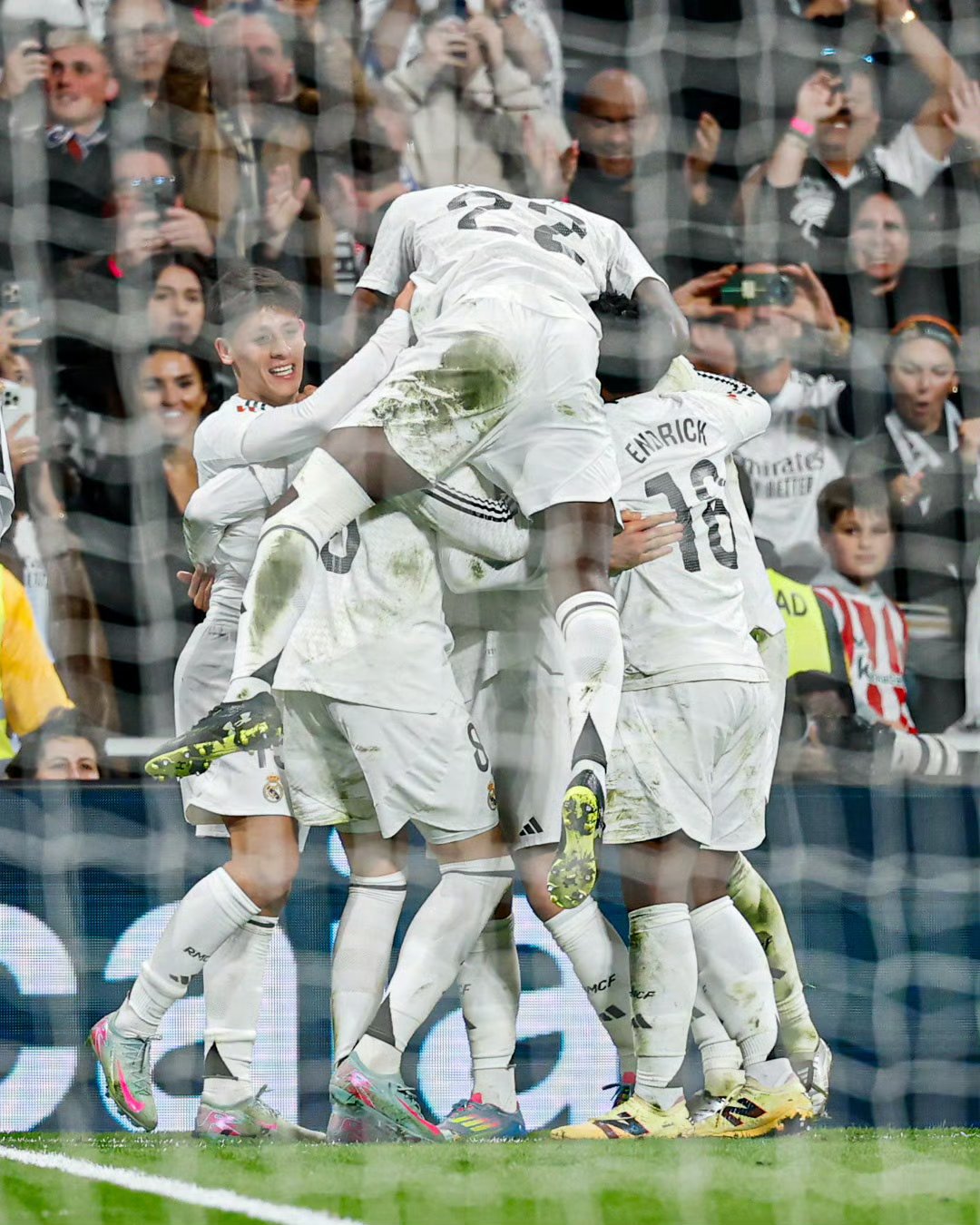 皇马神勇逆转,成功力挽颓势! 皇马神勇逆转,成功力挽颓势!