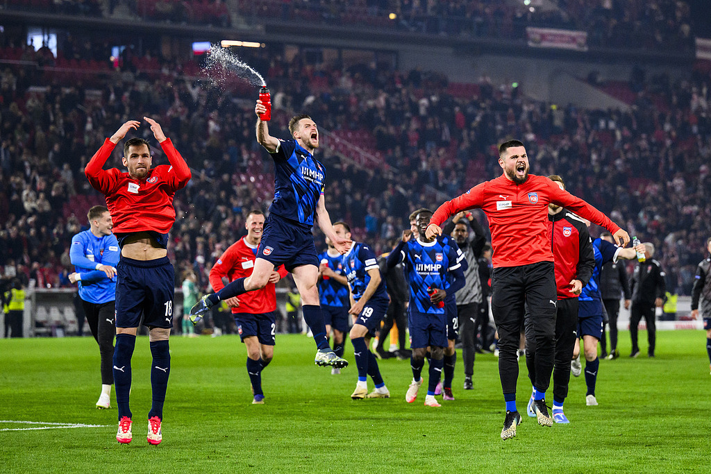 开云体育登录-包含都灵门将出色守门，助球队逼平热那亚的词条