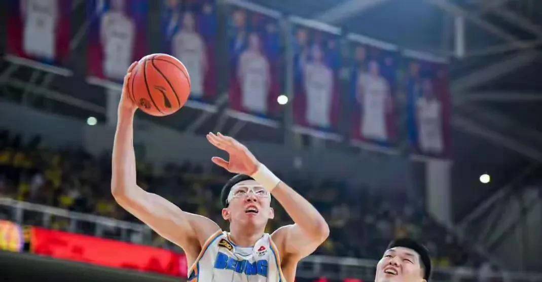 开云下载-球队战术调整,备战新赛季直指总冠军