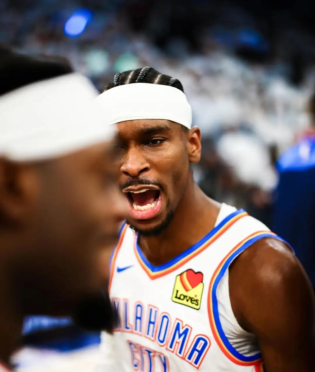 雷霆新秀崭露头角全面发挥为球队贡献的简单介绍