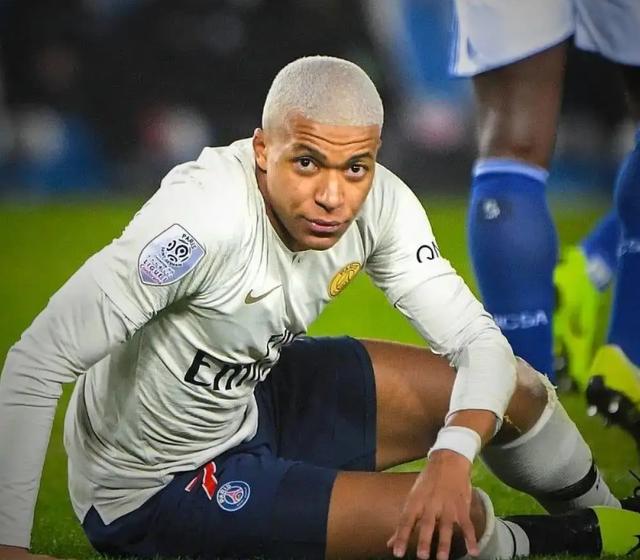 开云体育官网-大巴黎球员荣膺外国联赛最佳射手，引发讨论