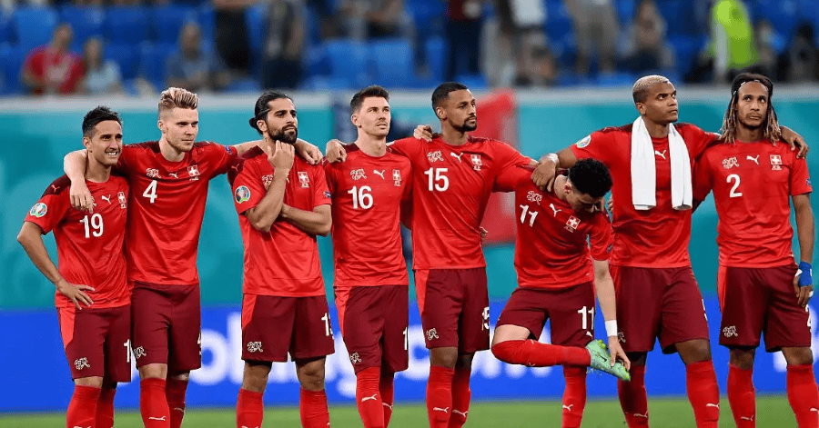 开云APP-英格兰对阵捷克，双方实力对决令人期待