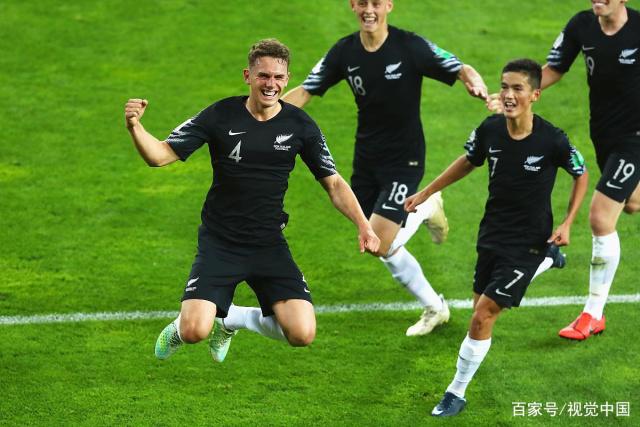 开云官网-乌克兰击败新西兰踢出足球梦想，晋级四强