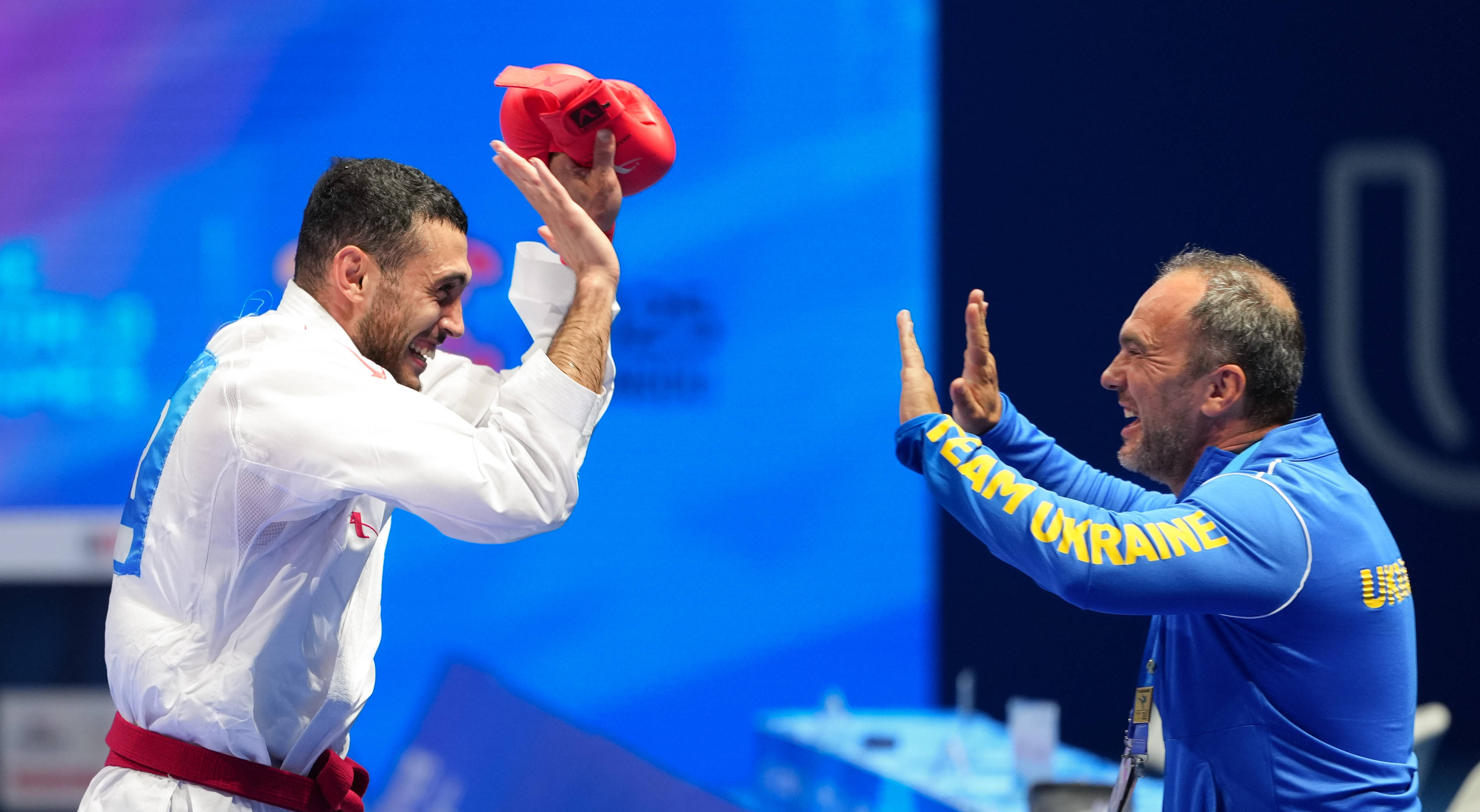 乌克兰击败新西兰踢出足球梦想,晋级四强 乌克兰击败新西兰踢出足球梦想,晋级四强