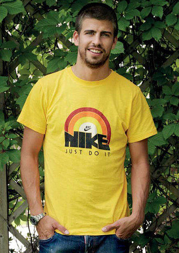 西班牙完胜曼城，皮克惊艳四座