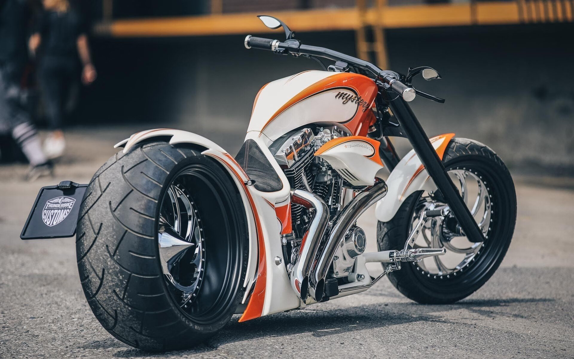 极速与篮网,当F1争冠赛道投射在深圳的胜利弧线上