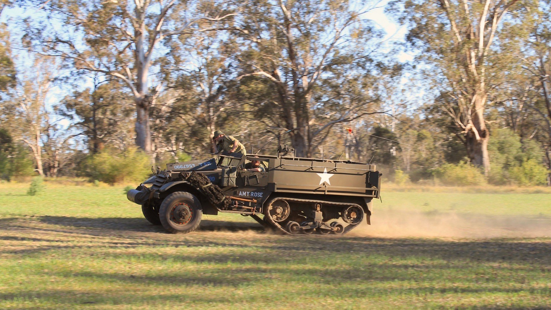 跨洋双雄会，广东队压哨绝杀热火，文班亚马世界杯独舞定乾坤