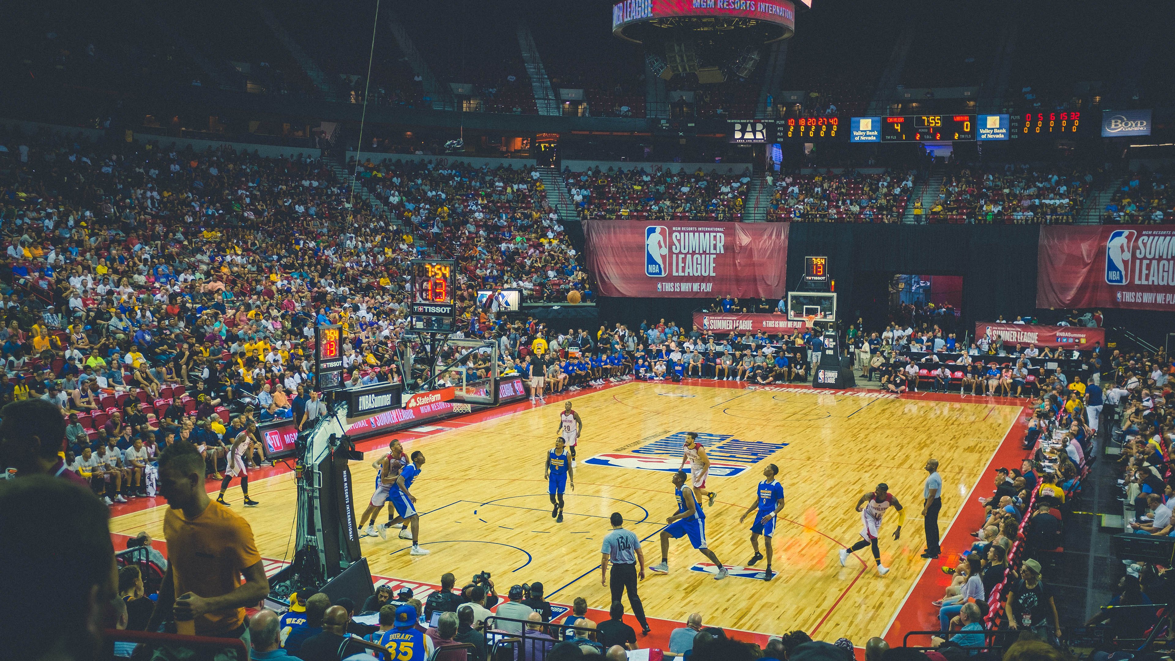 征服者与教科书，贝蒂斯生死战中京多安如何率队征服安联