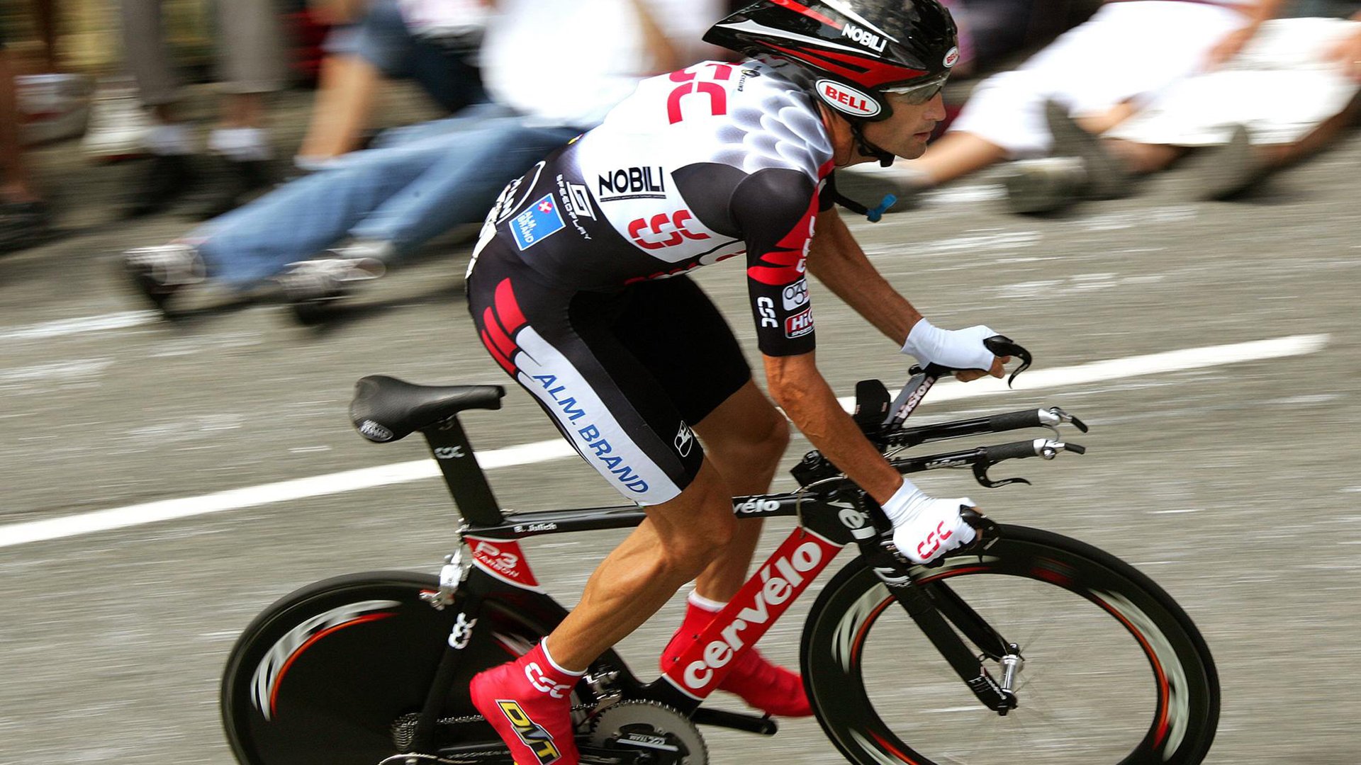 今日两重天,灰熊如潮淹没篮网,文班亚马在欧冠半决赛划破苍穹