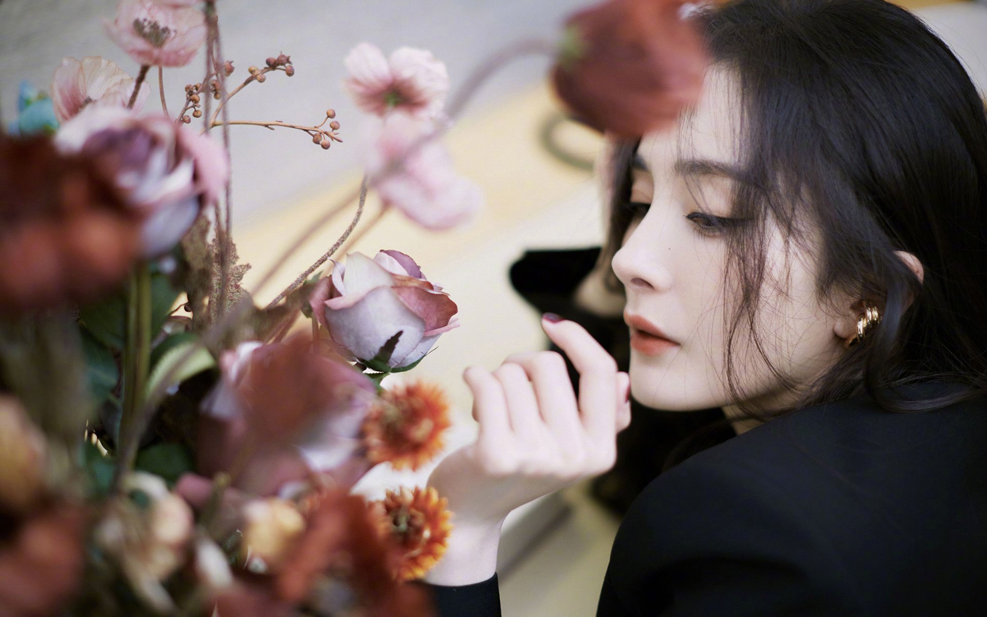 双重风暴,基耶萨的爆发与几内亚的脆弱,现代足球的秩序裂痕