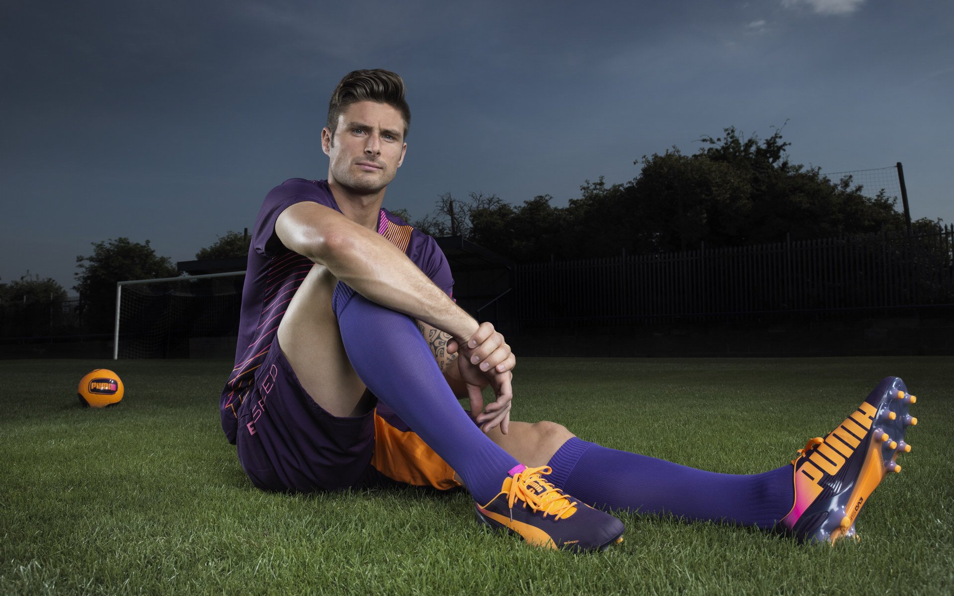 烈火涅槃，英格拉姆的孤勇风暴与太阳的沉稳征服